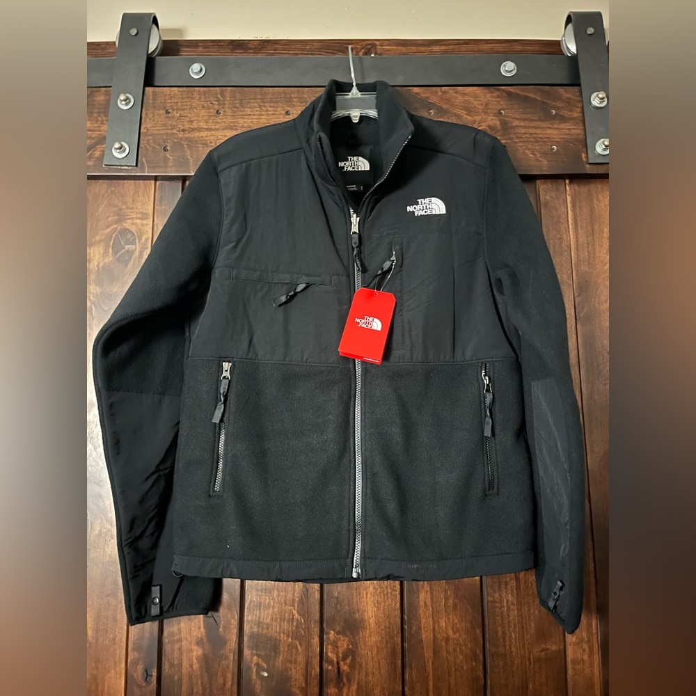 The North Face Men's Black Performance Jacket